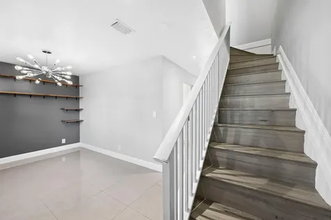 2127 NE 11th Avenue Wilton Manors FL 33305