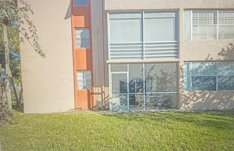 3140 Holiday Springs Boulevard Margate FL 33063