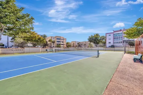 4270 NW 40th Street Lauderdale Lakes FL 33319