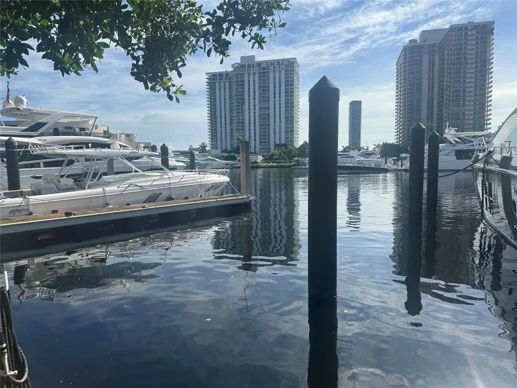 19777 E Country Club Drive Aventura FL 33180