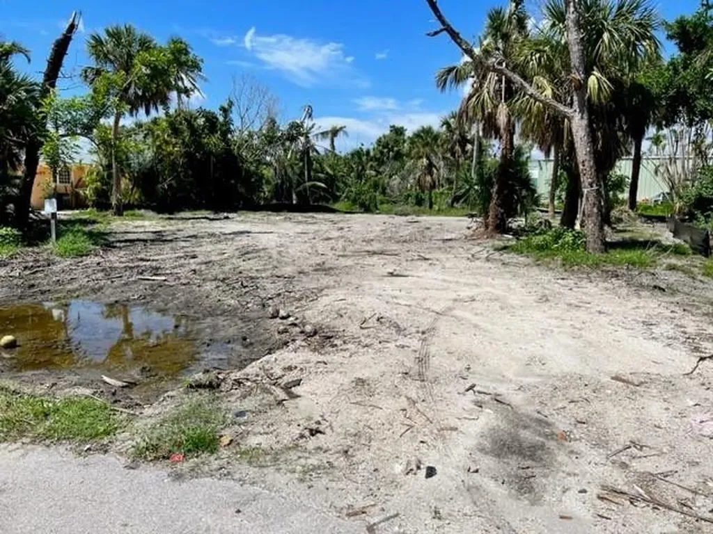 1722 Windward Way Sanibel FL 33957