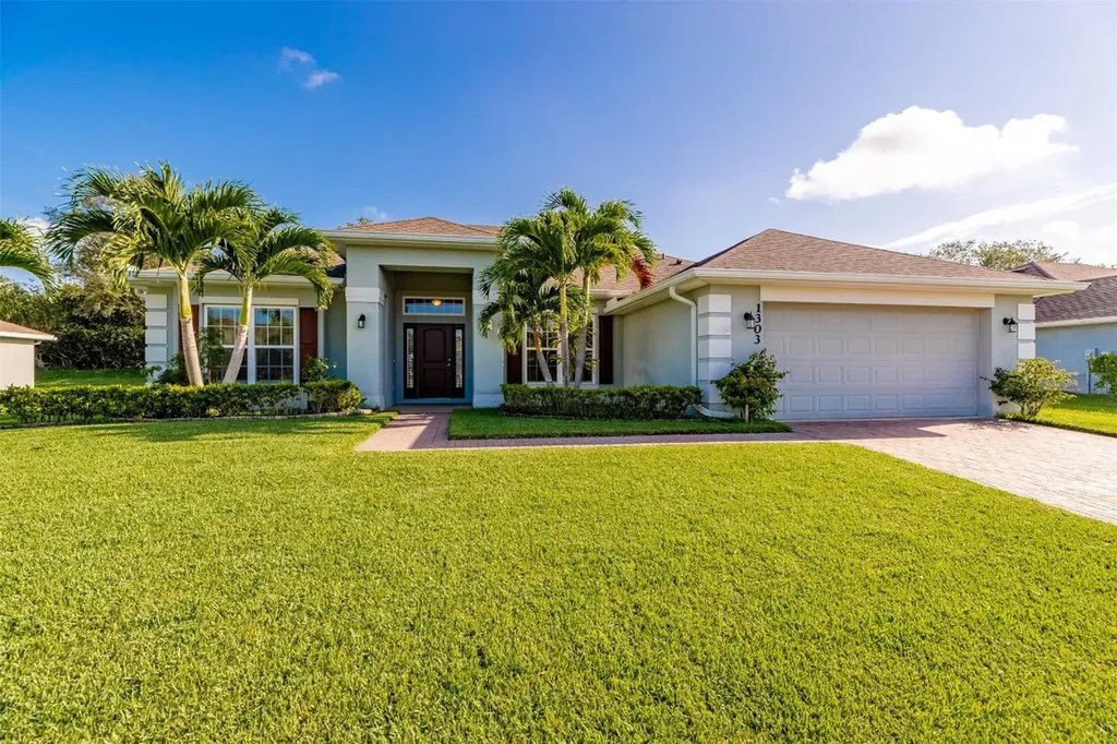 1303 Scarlet Oak Circle Vero Beach FL 32966
