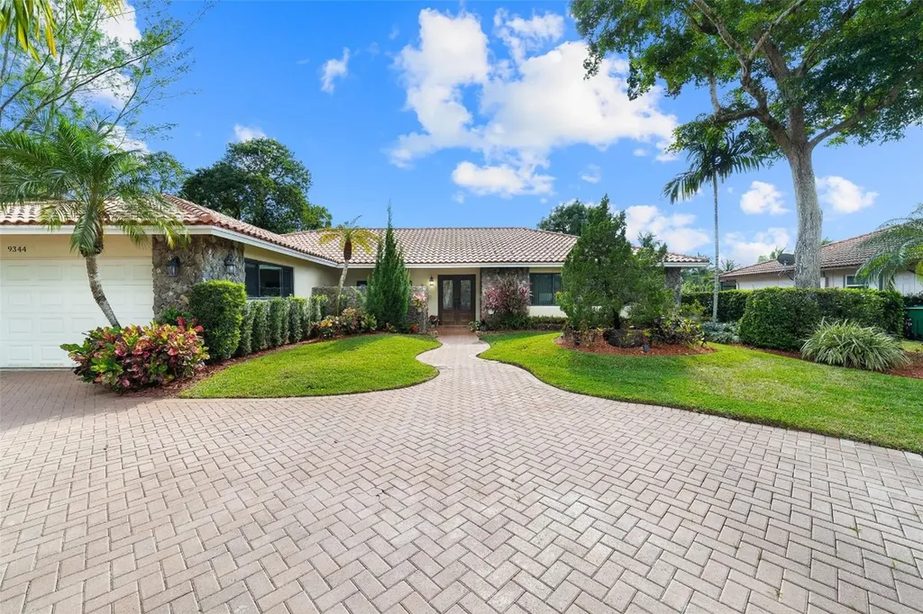 9344 NW 2nd Street Coral Springs FL 33071
