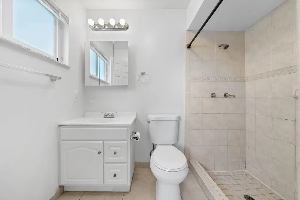 11371 NW 40th Place Sunrise FL 33323