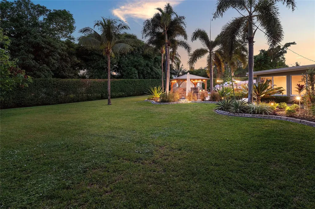 112 SW 24th Avenue Boynton Beach FL 33435