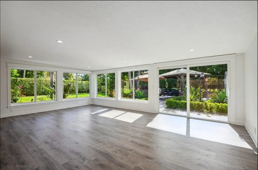 112 SW 24th Avenue Boynton Beach FL 33435