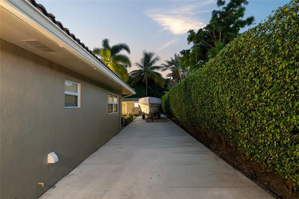 112 SW 24th Avenue Boynton Beach FL 33435