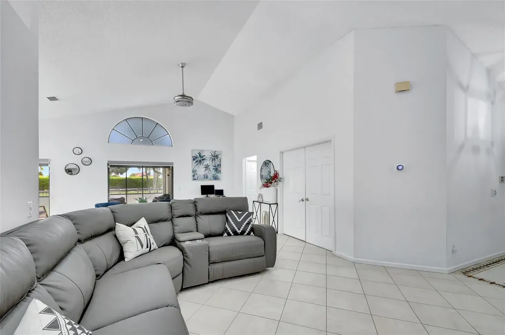 8071 Popash Court Boynton Beach FL 33472