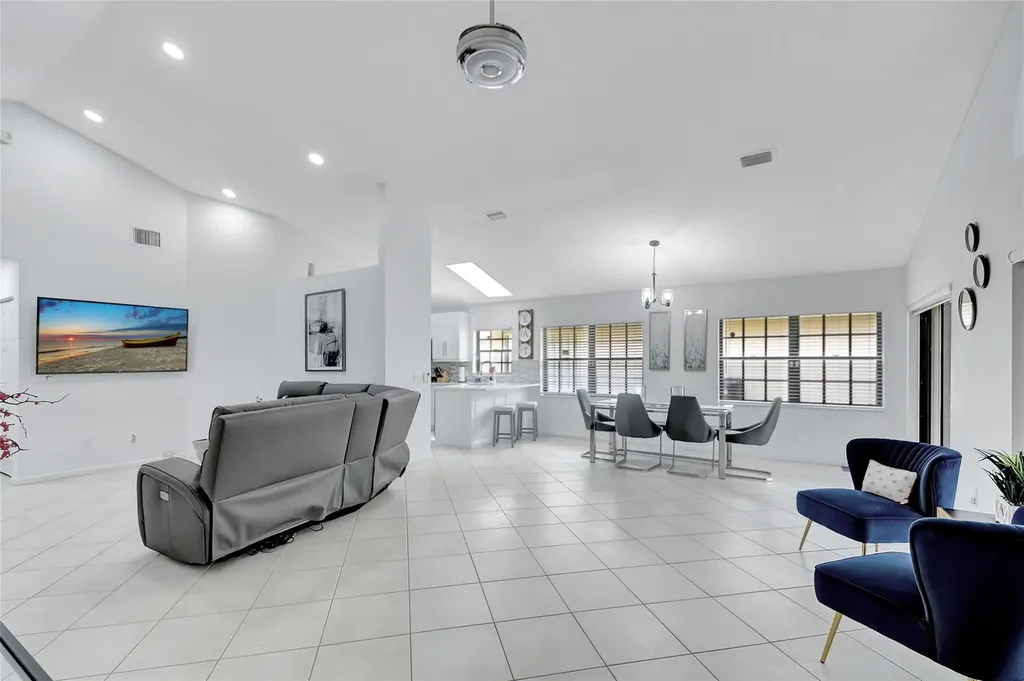 8071 Popash Court Boynton Beach FL 33472