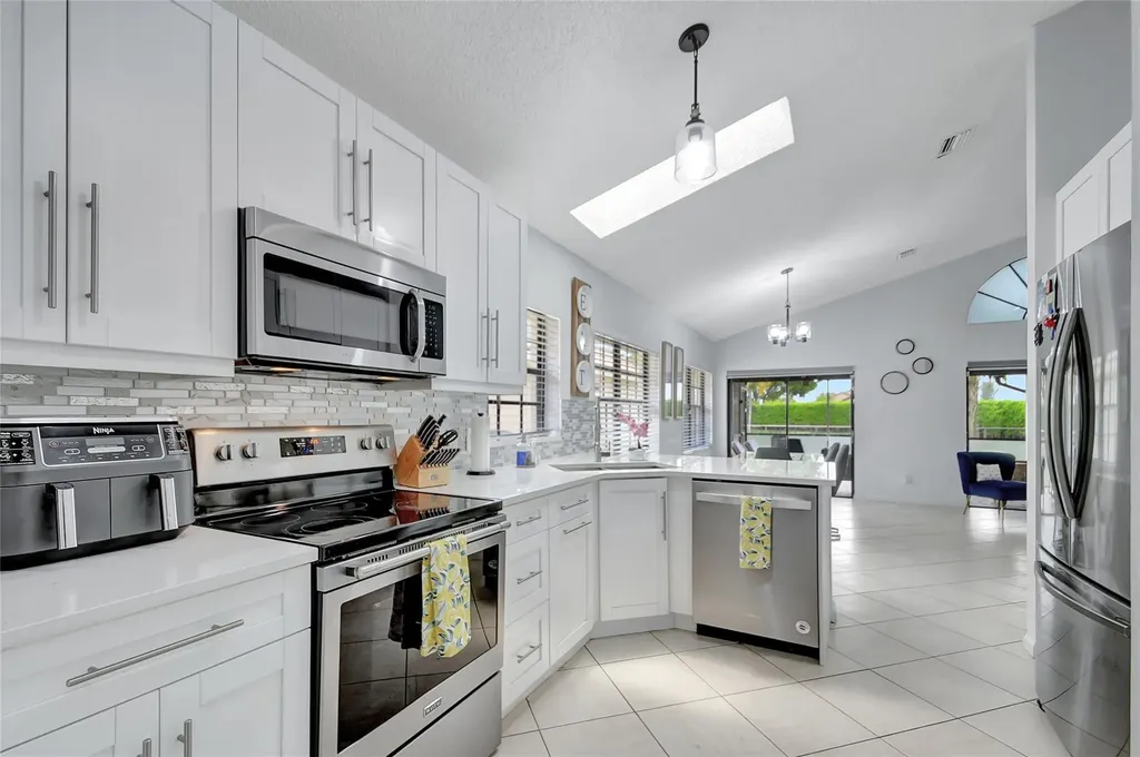 8071 Popash Court Boynton Beach FL 33472
