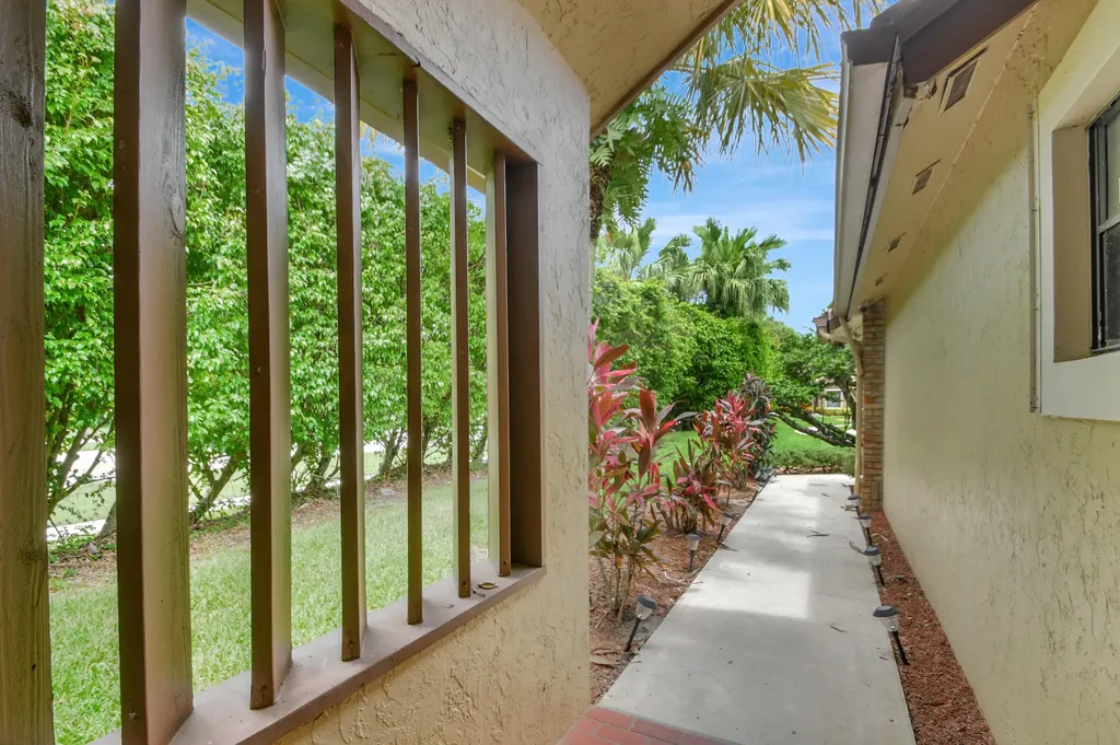 8071 Popash Court Boynton Beach FL 33472