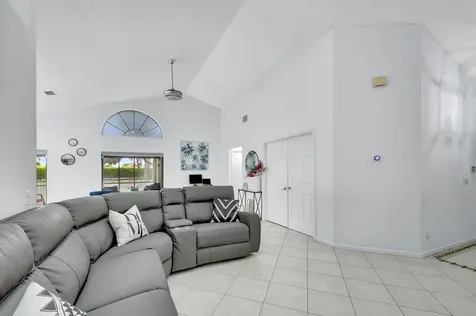 8071 Popash Court Boynton Beach FL 33472