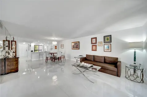 3521 Environ Boulevard Lauderhill FL 33319