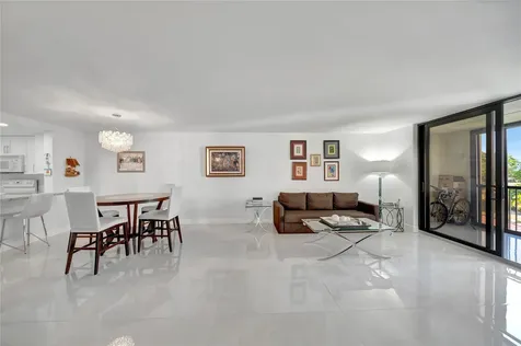 3521 Environ Boulevard Lauderhill FL 33319