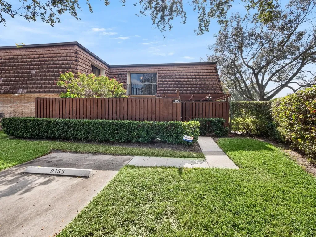 203 2nd Lane Greenacres FL 33463