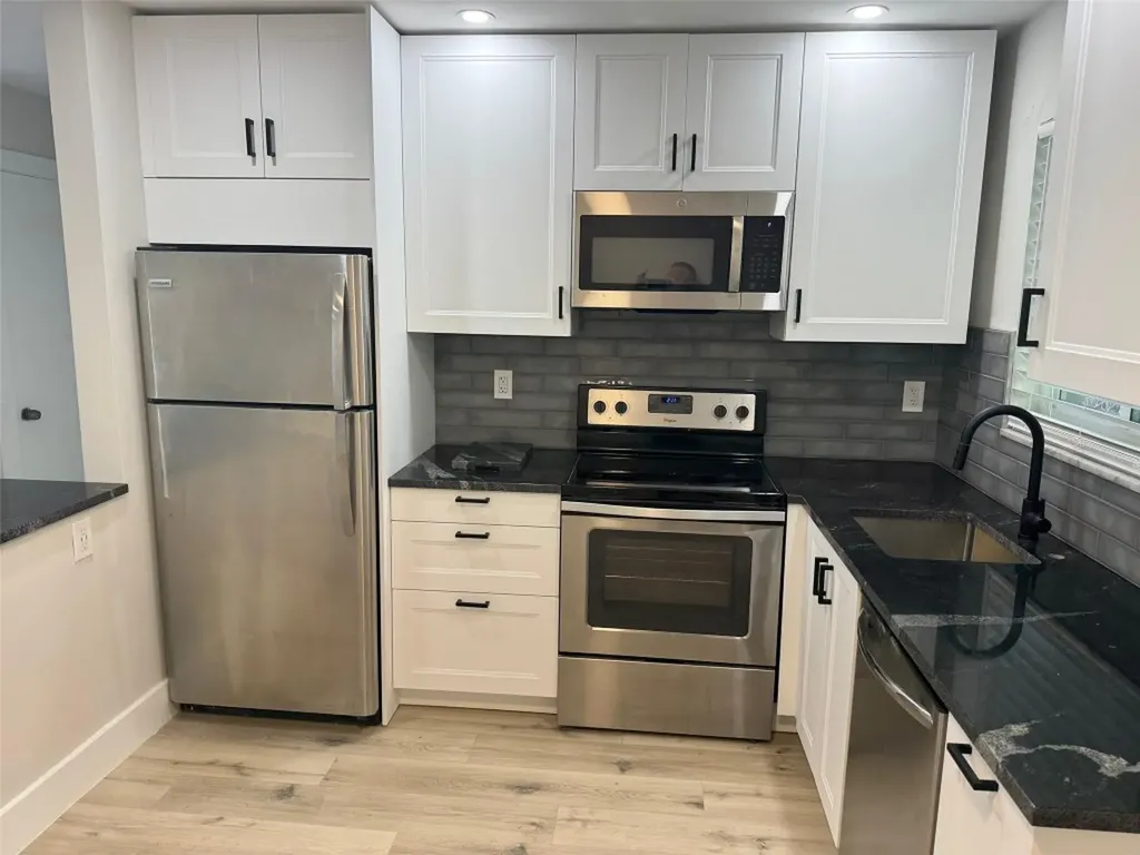 831 NE 22nd Drive Wilton Manors FL 33305