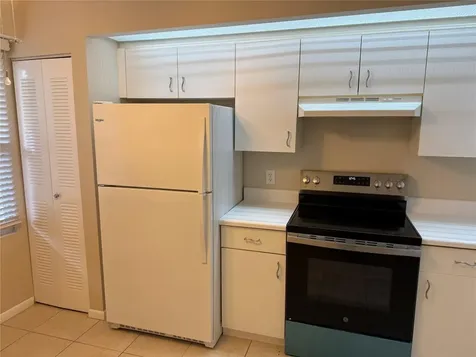 571 SW 142nd Avenue Pembroke Pines FL 33027