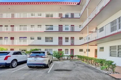 4270 NW 40th Street Lauderdale Lakes FL 33319