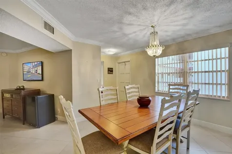 4270 NW 40th Street Lauderdale Lakes FL 33319