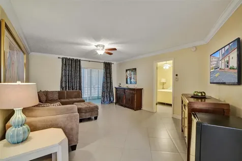 4270 NW 40th Street Lauderdale Lakes FL 33319