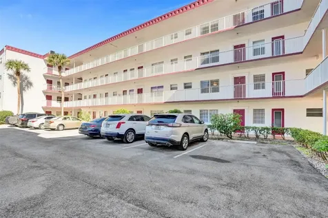 4270 NW 40th Street Lauderdale Lakes FL 33319