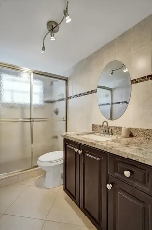4270 NW 40th Street Lauderdale Lakes FL 33319