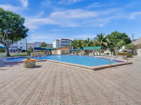 4270 NW 40th Street Lauderdale Lakes FL 33319