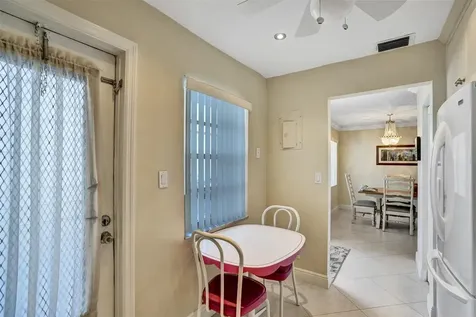 4270 NW 40th Street Lauderdale Lakes FL 33319