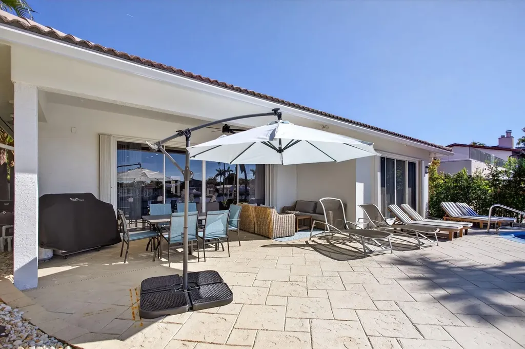 513 S Riverside Drive Pompano Beach FL 33062