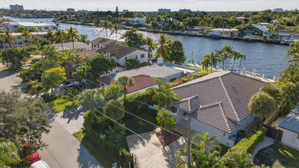 513 S Riverside Drive Pompano Beach FL 33062
