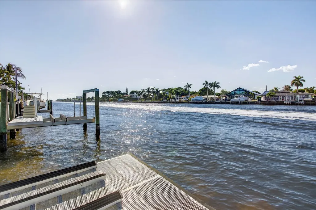 513 S Riverside Drive Pompano Beach FL 33062