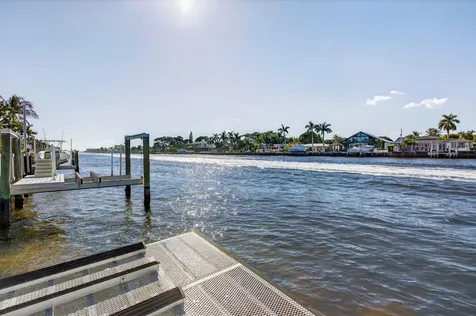 513 S Riverside Drive Pompano Beach FL 33062