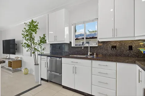 513 S Riverside Drive Pompano Beach FL 33062