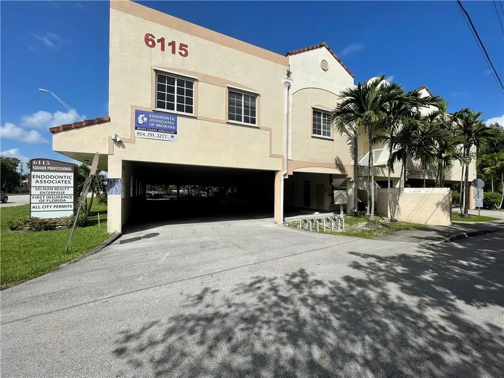6115 Stirling Road Hollywood FL 33314