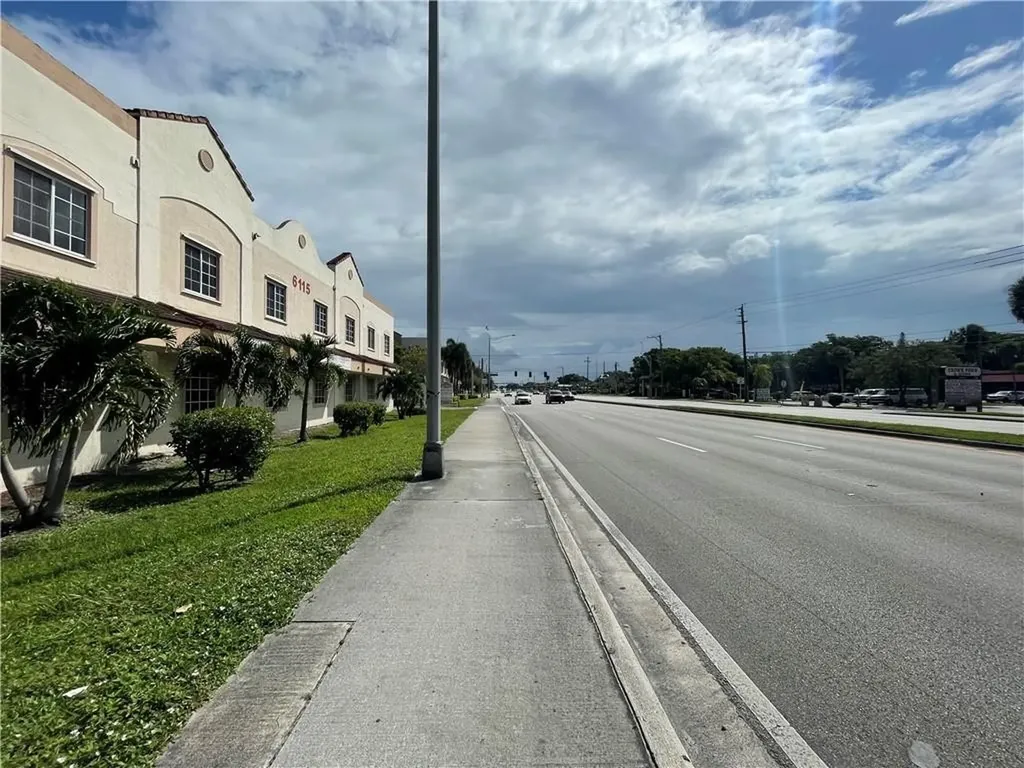 6115 Stirling Road Hollywood FL 33314