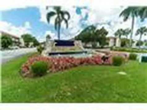 9523 S Hollybrook Lake Drive Pembroke Pines FL 33025