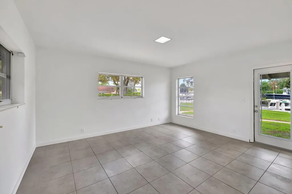 2390 SW 27th Te Fort Lauderdale FL 33312