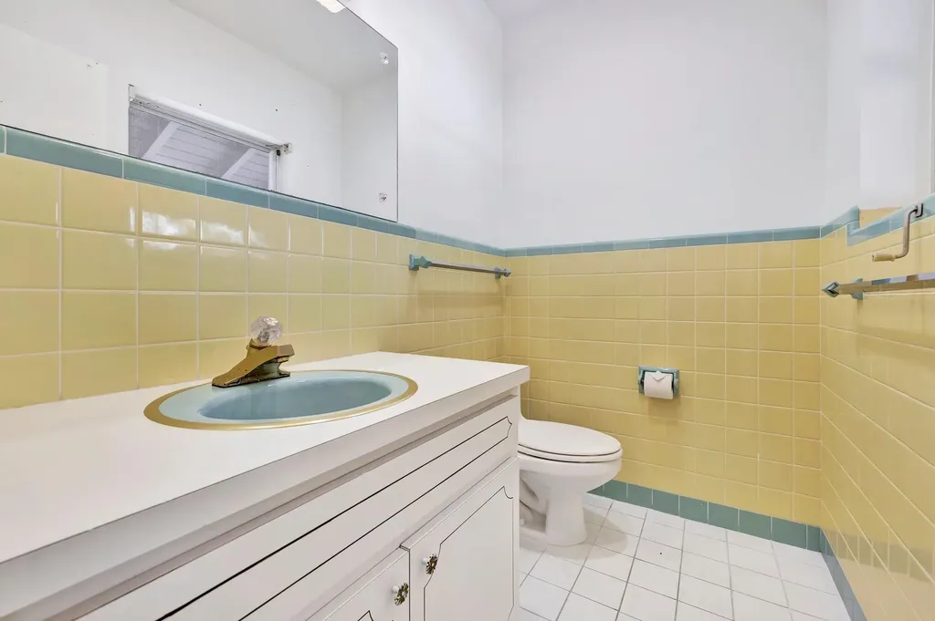 2390 SW 27th Te Fort Lauderdale FL 33312