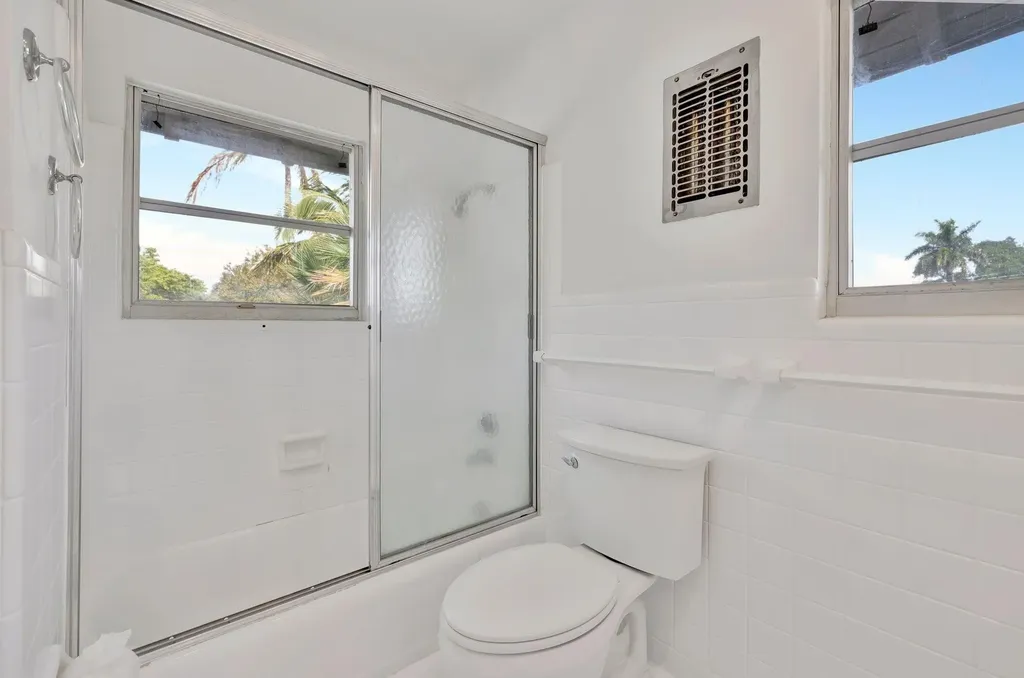 2390 SW 27th Te Fort Lauderdale FL 33312