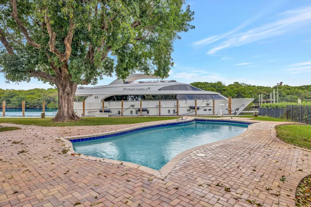2390 SW 27th Te Fort Lauderdale FL 33312