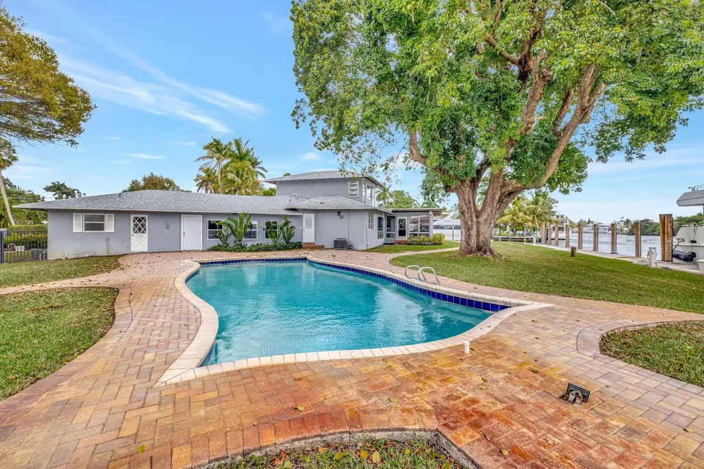 2390 SW 27th Te Fort Lauderdale FL 33312