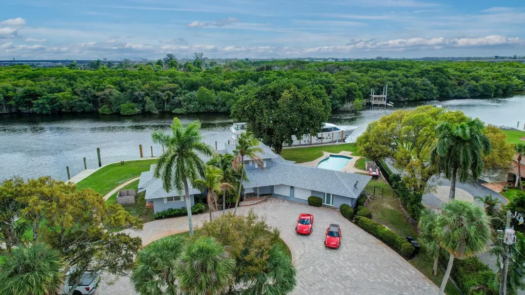 2390 SW 27th Te Fort Lauderdale FL 33312