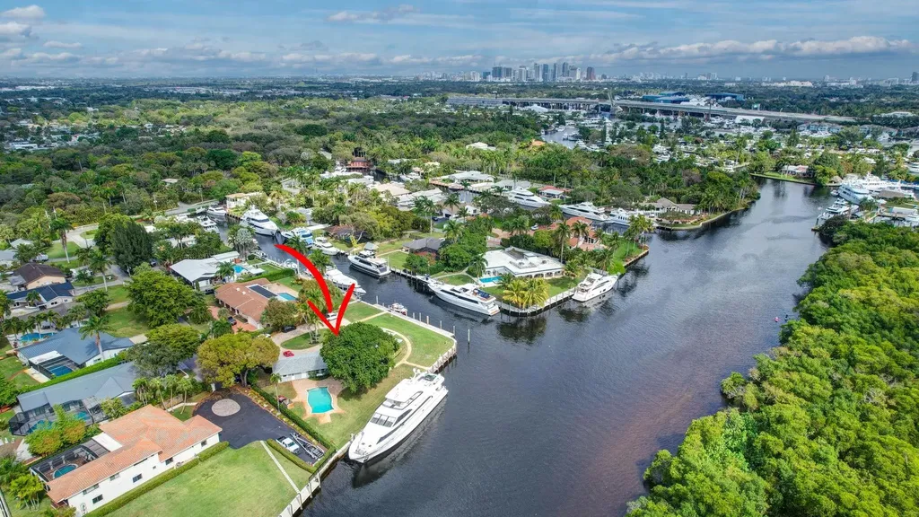 2390 SW 27th Te Fort Lauderdale FL 33312