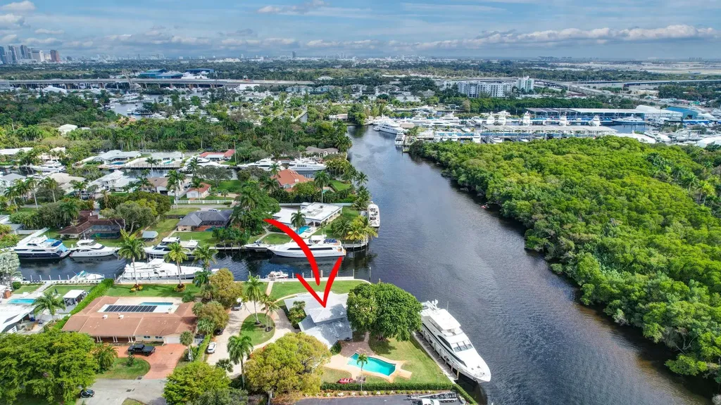 2390 SW 27th Te Fort Lauderdale FL 33312