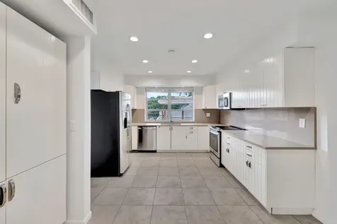 2390 SW 27th Te Fort Lauderdale FL 33312