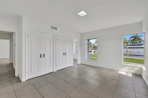 2390 SW 27th Te Fort Lauderdale FL 33312