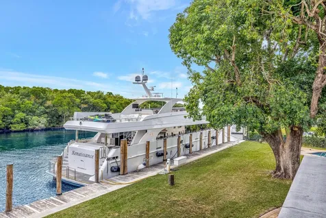 2390 SW 27th Te Fort Lauderdale FL 33312