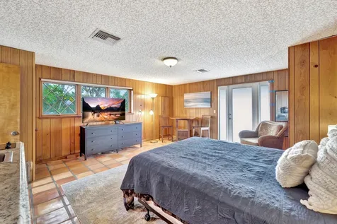 2390 SW 27th Te Fort Lauderdale FL 33312