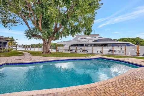 2390 SW 27th Te Fort Lauderdale FL 33312