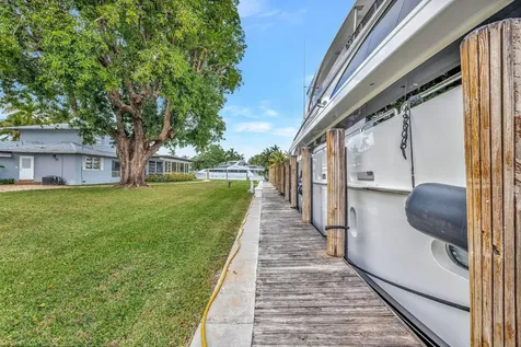 2390 SW 27th Te Fort Lauderdale FL 33312